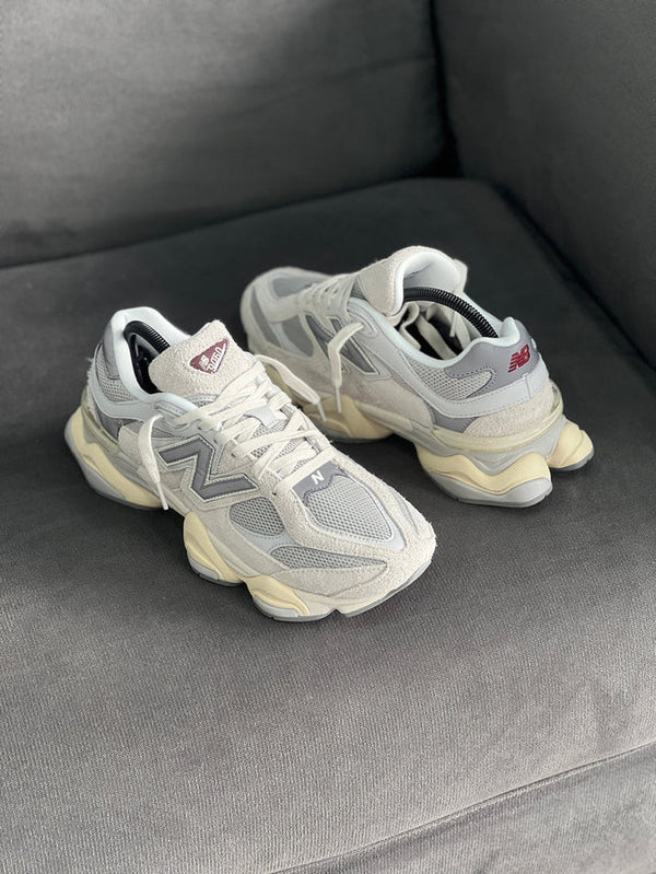 NEW BALANCE 9060 - OFERTA